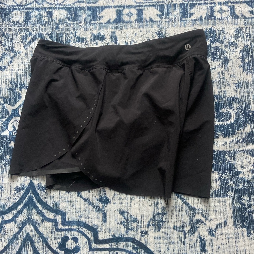 Lululemon fast and free black shorts size 8